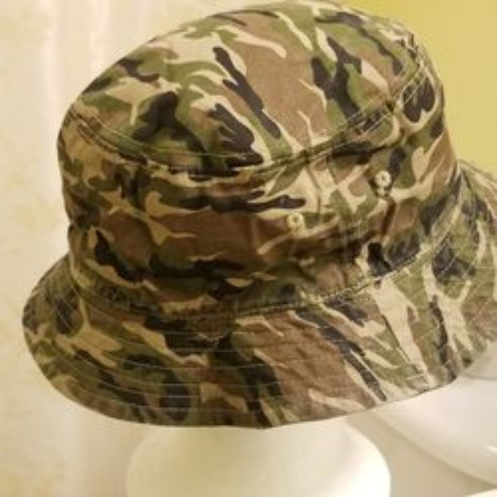 Reversible Men's Camo Hat